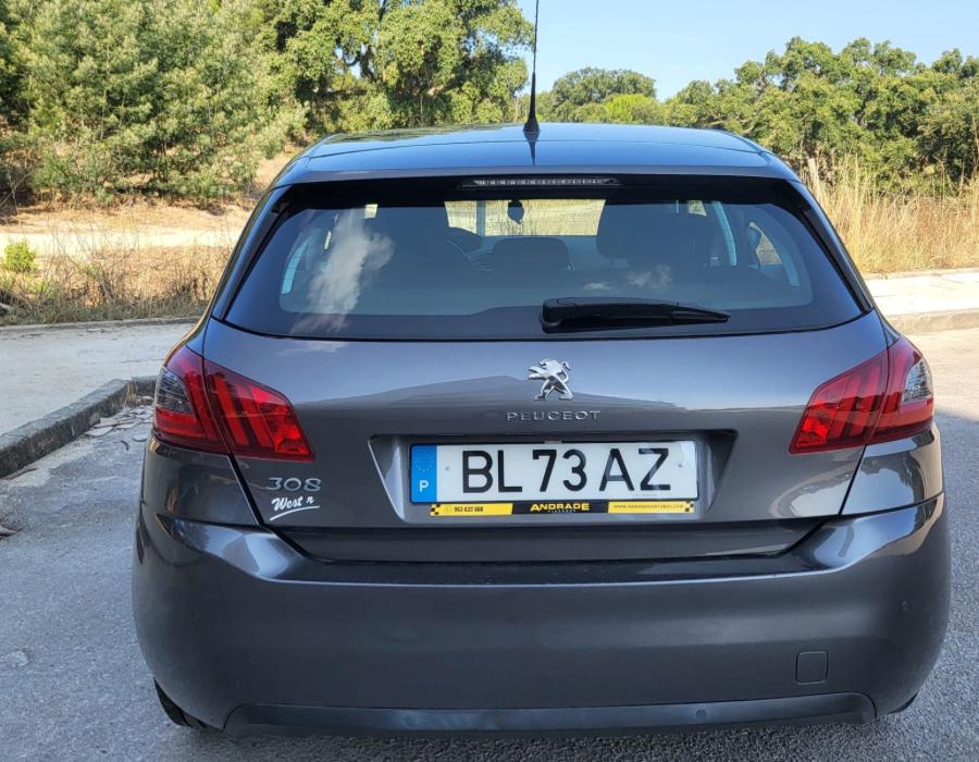 PEUGEOT 308